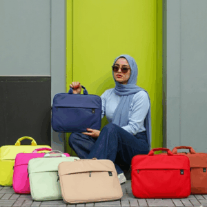 حافظة لابتوب "in-03" مقاومة للماء (Waterproof) - حماية فائقة وألوان عصرية - مقاس 15.6 بوصة